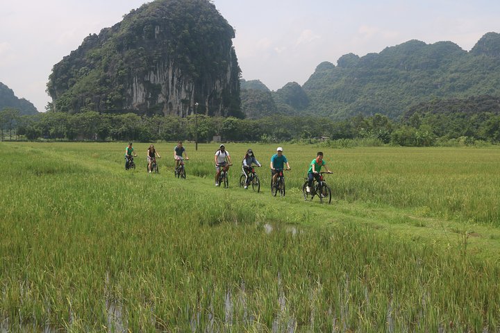 Ninh Binh Bicycle Start from Hanoi -Cycling rural villages + Boat - Image 3