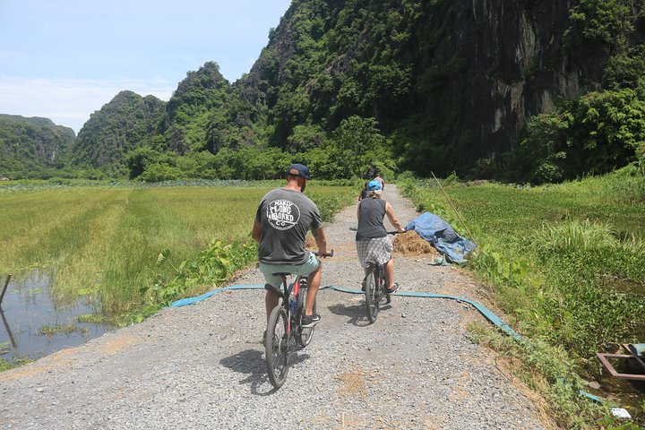 Ninh Binh Bicycle Start from Hanoi -Cycling rural villages + Boat - Image 1