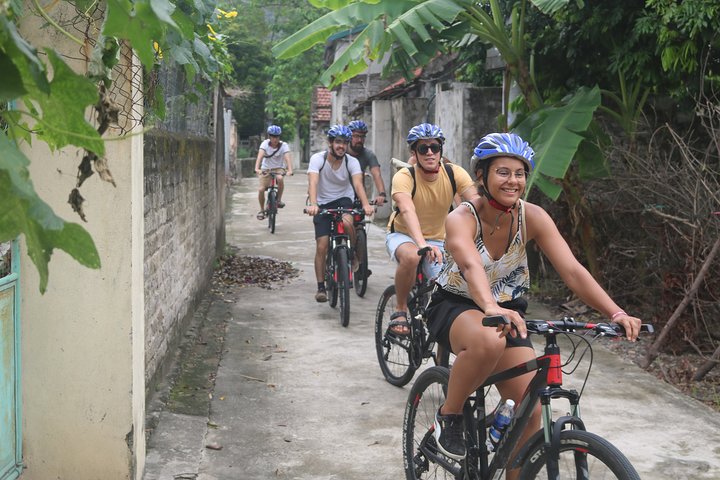 Ninh Binh Bicycle Start from Hanoi -Cycling rural villages + Boat - Image 4