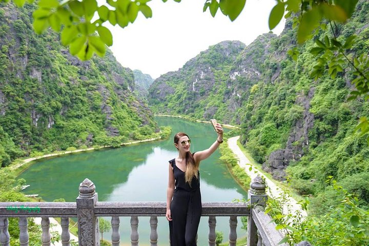  Ninh Binh Day Trip from Hanoi: Hoa Lu, Tuyet Tinh Coc, and Tam Coc - Image 1