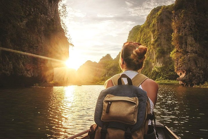  Ninh Binh Day Trip from Hanoi: Hoa Lu, Tuyet Tinh Coc, and Tam Coc - Image 5