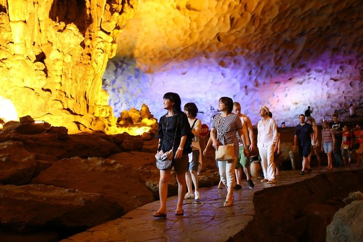 Private Ha Long bay day trip - Image 5