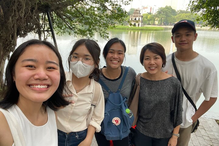 Private Hanoi walking food tour with cyclo - Image 1