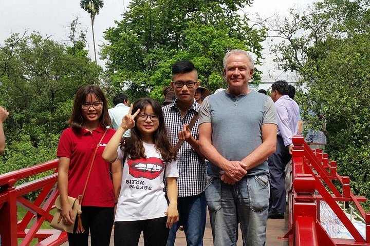 Private Hanoi walking food tour with cyclo - Image 5