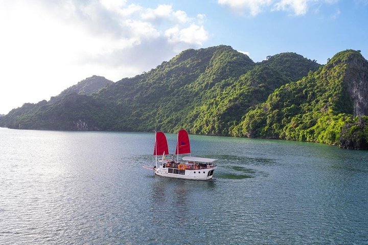 Private Luxury Halong Bay Day Trip from Hanoi - Image 1