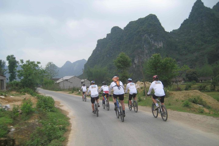 Small-Group Hoa Lu - Tam Coc Day Tour from Hanoi - Image 4
