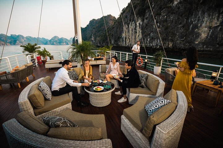 The Halong Catamaran Premium Cruise - Full Day Cruise Trip  - Image 4