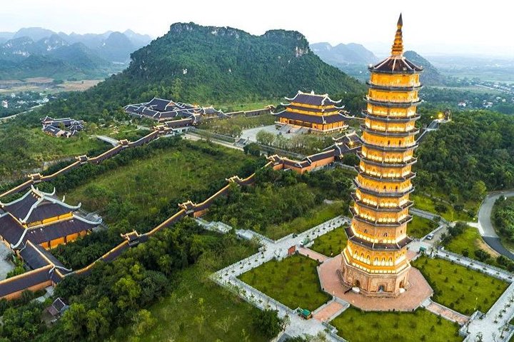 Trang An and Bai Dinh from Hanoi One Day Tour - Image 2