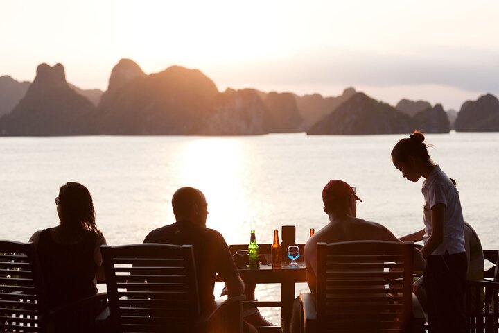Trendly Orchid 3 Days 2 Nights visit Lan Ha Bay and Viet Hai Cat Ba Village - Image 2