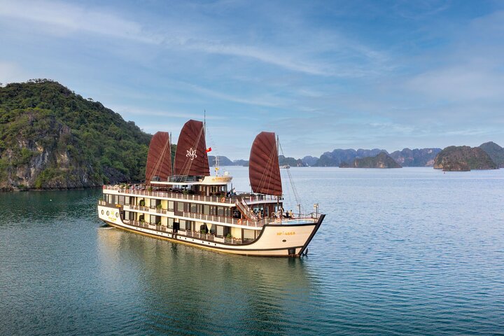 Trendly Orchid 3 Days 2 Nights visit Lan Ha Bay and Viet Hai Cat Ba Village - Image 1