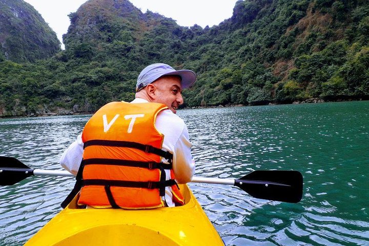 Vietnam north package 4 days 3 nights- Hanoi city tour and Halong bay - Image 5