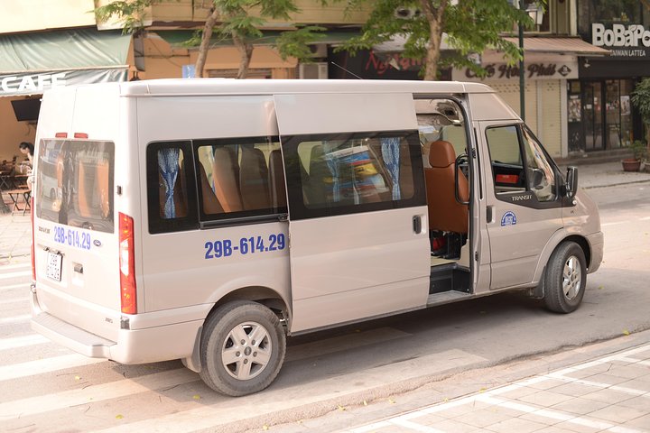Vietnam north package 4 days 3 nights- Hanoi city tour and Halong bay - Image 2