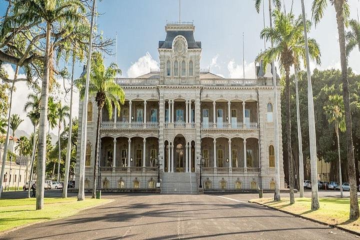 Arizona Memorial Pearl Harbor & Historic Honolulu City Tour departing Big Island - Image 2
