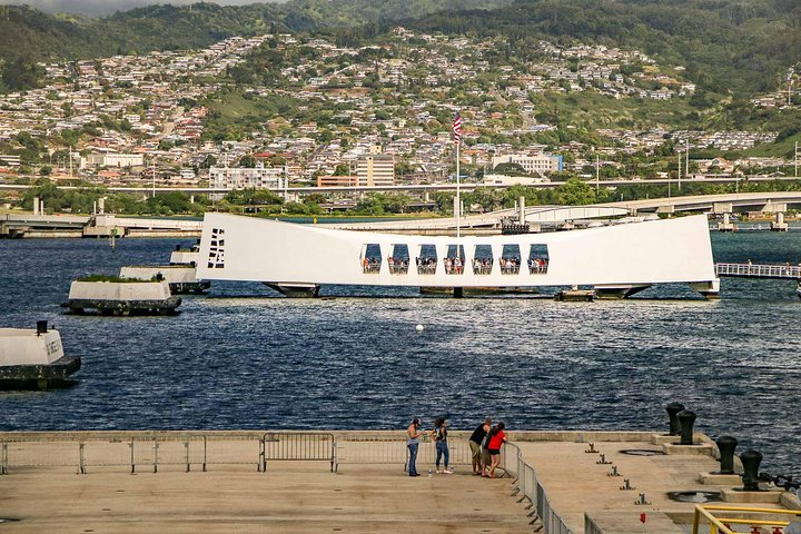 Best of Oahu: Pearl Harbor & Oahu Circle Island Tour from Waikiki - Image 2