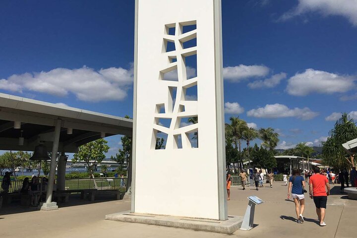Deluxe Pearl Harbor USS Arizona Memorial and Honolulu City Tour - Image 5