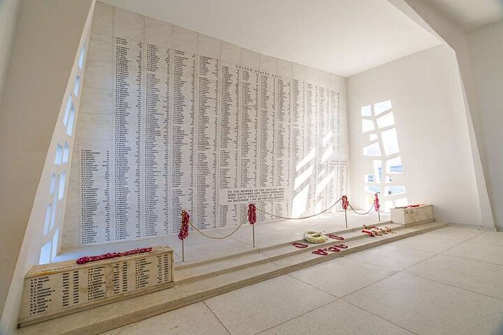 Deluxe Pearl Harbor USS Arizona Memorial and Honolulu City Tour - Image 4