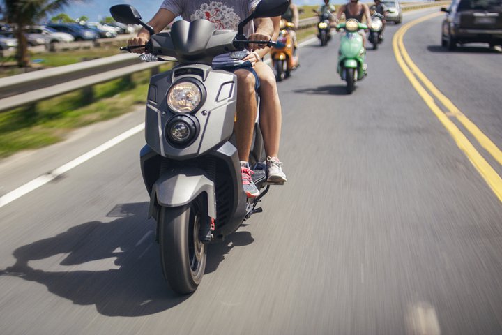 Hawaiian Style Scooter Ride around O'ahu for the Day - Image 4