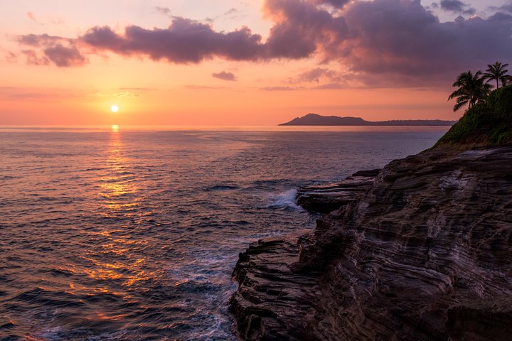 Honolulu Sea-Cliff with Sunset Photo Adventure - Image 2