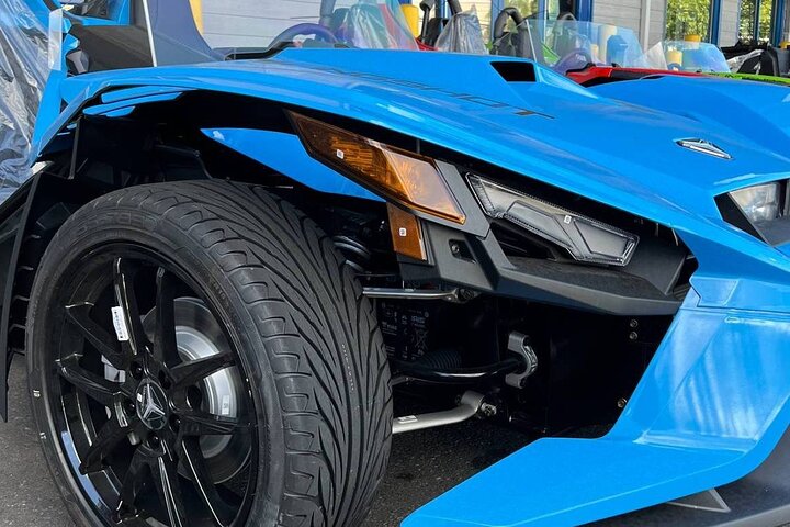 Origamitours | Polaris Sling Shot Rental - SL w/ Tech Package - Metalic Blue - Image 3