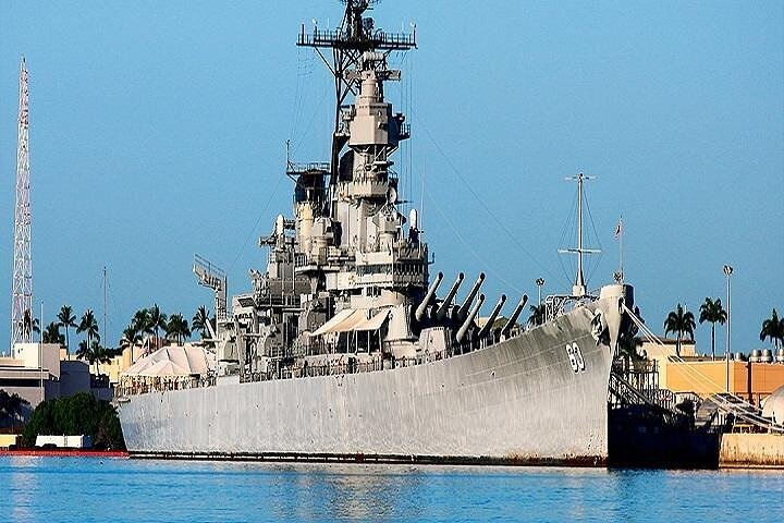 Pearl Harbor and Mini Circle Island from the Big Island - Image 4