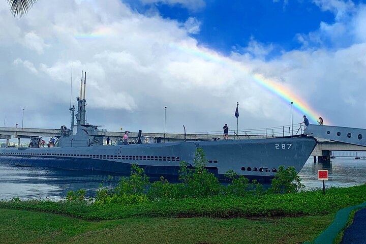 Pearl Harbor Tour Arizona Memorial and USS Bowfin  - Image 4
