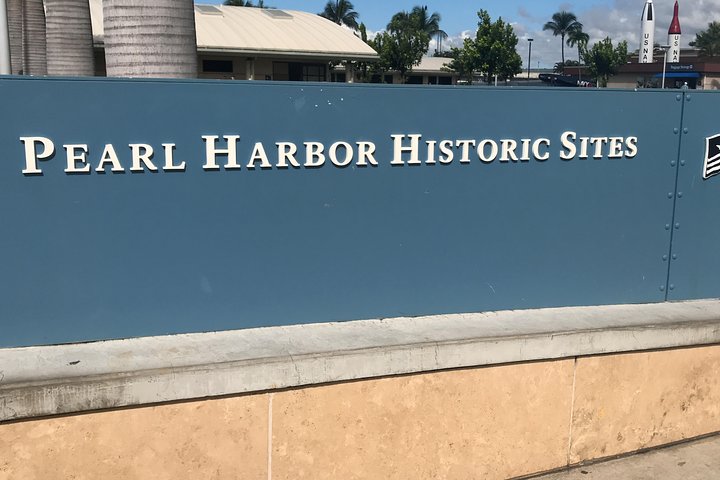 Pearl Harbor, USS Arizona & Hawaiian History Tour - SMALL GROUP  - Image 5