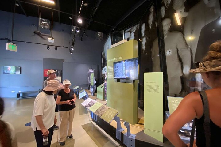 Private Arizona Memorial Bowfin Submarine and Honolulu City Tour - Image 5