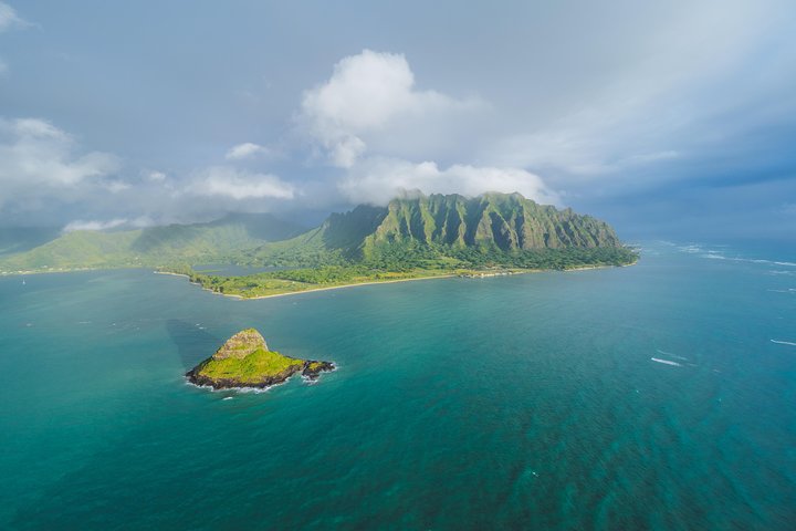 Private Helicopter Oʻahu: Photography Flight ALL WINDOW SEATS - Image 1