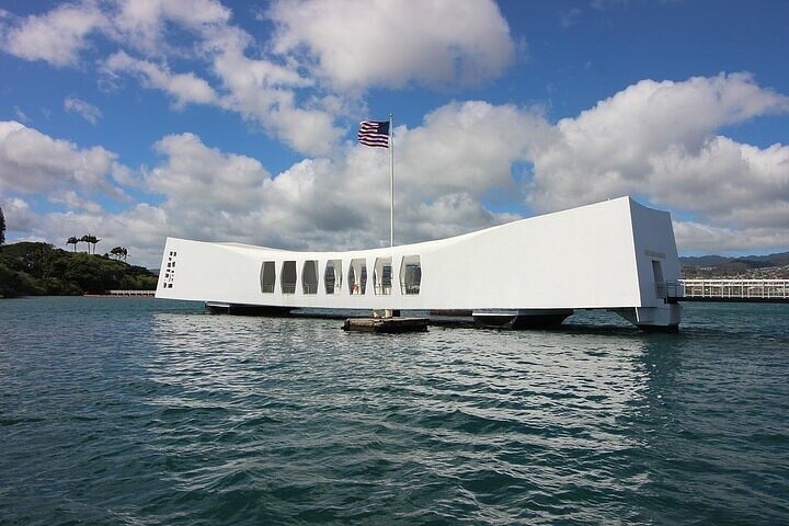 Private Pearl Harbor USS Arizona Memorial - Image 4