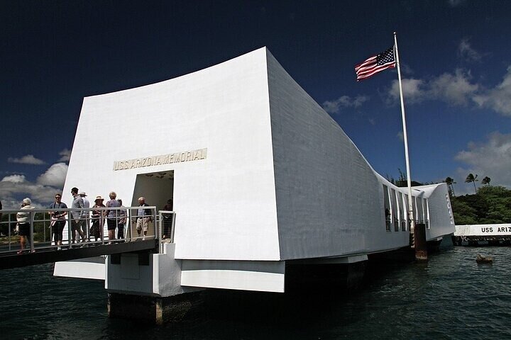 Private Pearl Harbor USS Arizona Memorial - Image 3