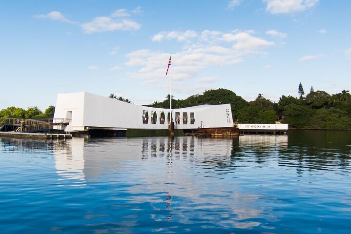 Remember Pearl Harbor & USS Arizona | Honolulu City, Palace & Hawaii Five-0 Tour - Image 4