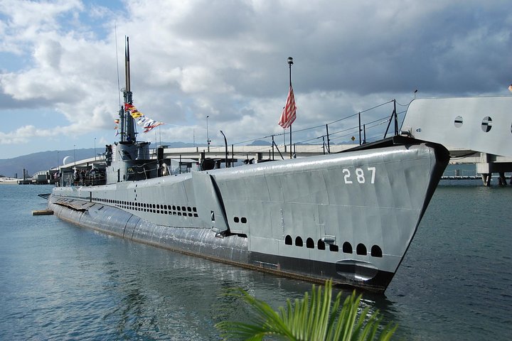 USS Arizona Memorial - Honolulu City - Aloha Pearl Harbor Tour - Oahu - Image 3