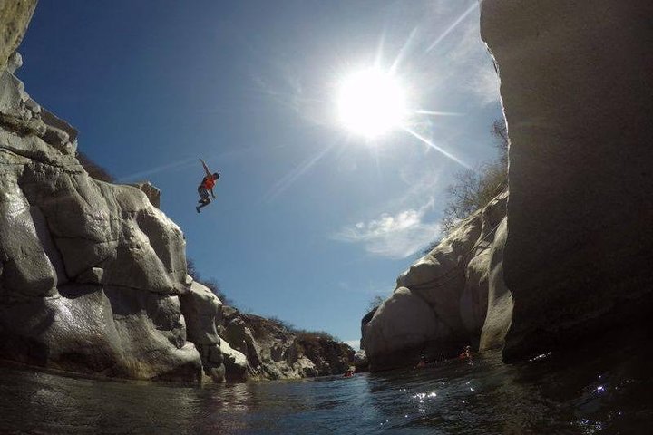 Canyoning in the Zimatán River Canyon - Image 5