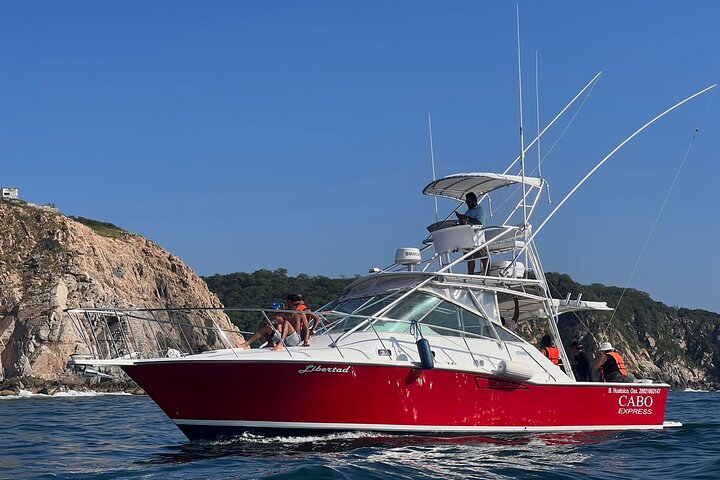 Full-Day Yacht Bays Cruise in Huatulco - Image 2