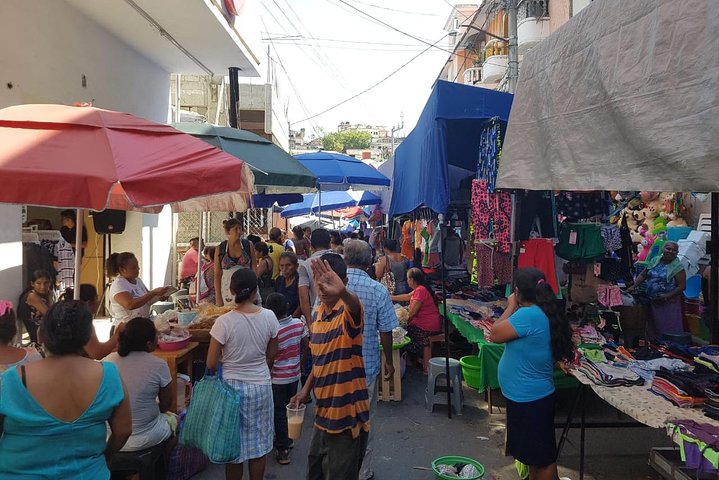 Pochutla Market, authentic day. HT - Image 4