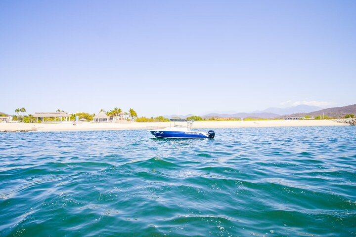 Tour through the Bays of Huatulco in Exclusive Boat - Image 4