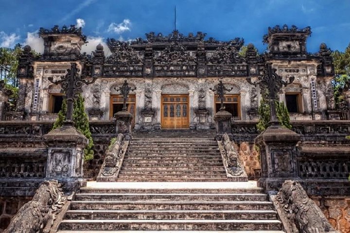 Hue Royal Tombs Tour: Visit 3 Best Tombs of the Emperors - Image 2