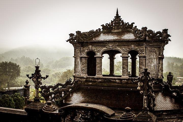 Hue sightseeing 3 tombs with private driver - Image 1