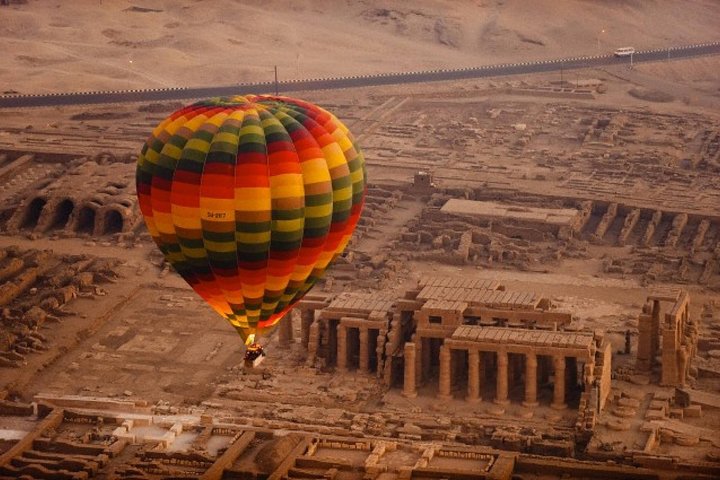4 Days 3 Nights Nile Cruise From Hurghada By Bus - Image 5