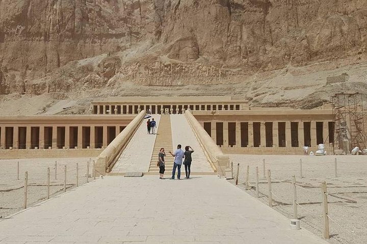Day Trip to Luxor and Valley of the Kings from Hurghada - Image 1