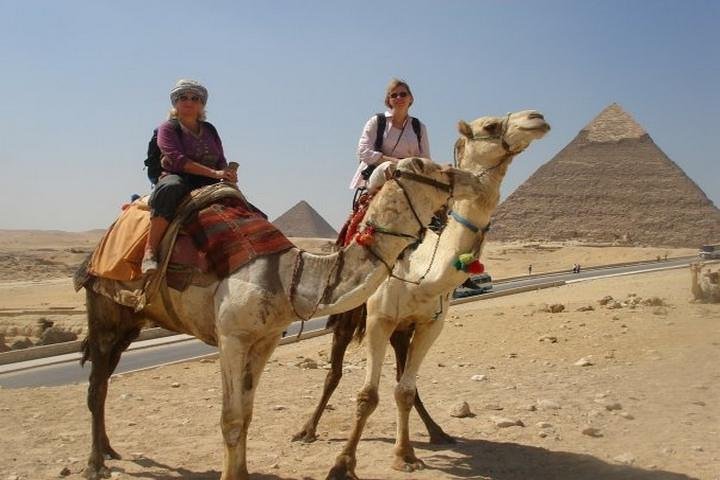 Full-Day Cairo Highlights Private Tour from Hurghada by Road - Image 1