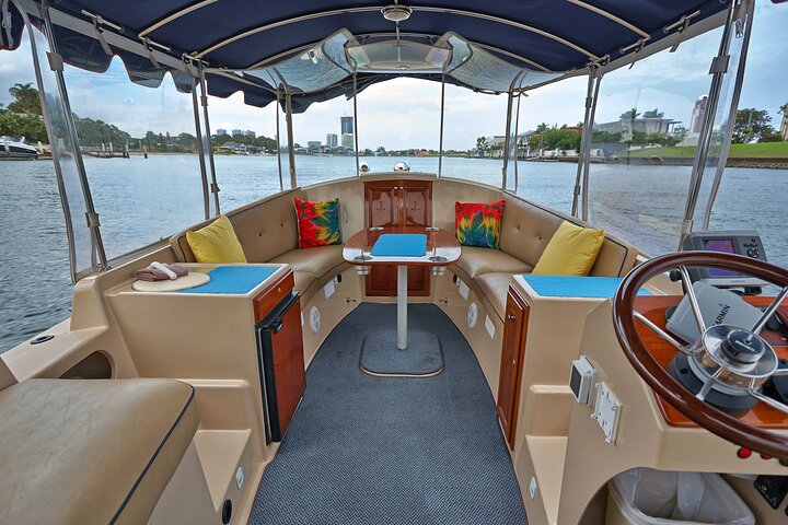 Gold Coast Skippered Canal Cruise - Image 2
