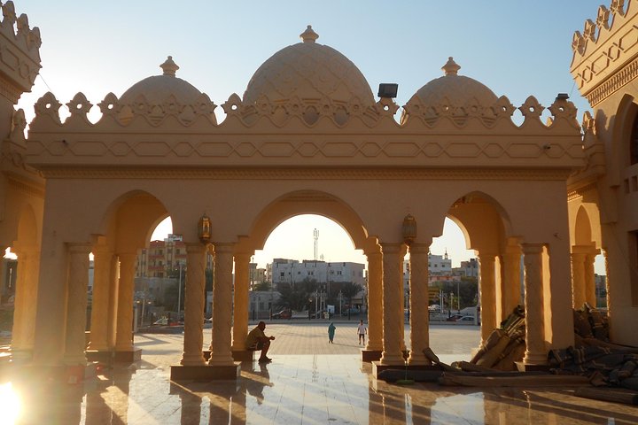 Hurghada City Tour from Local Side - Image 1