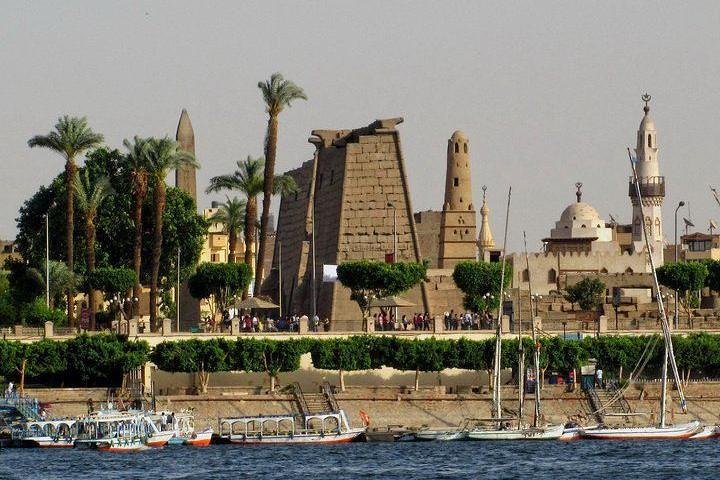 Luxor over day from hurghada sahl hashesh makadi soma bay safaga al gouna - Image 4