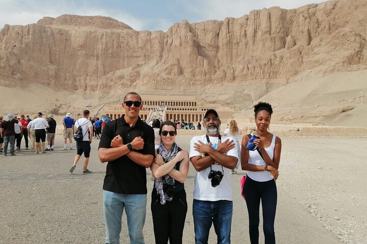 Marsa Alam: Full day Guided tour to East & West banks in Luxor Rounded trip  - Image 1
