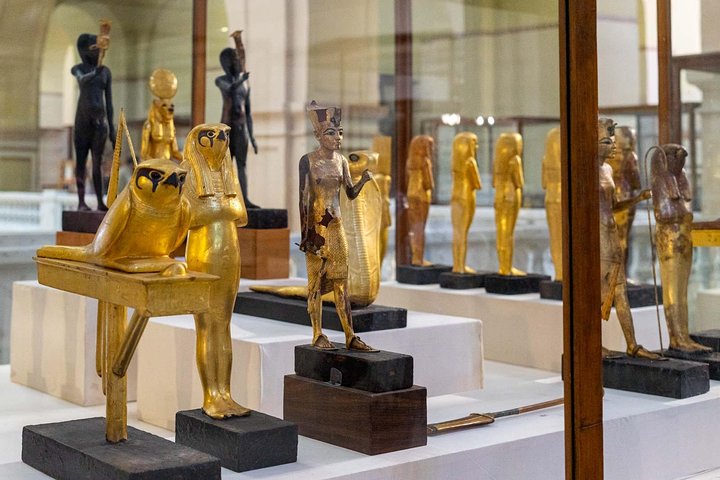 One day tour to Giza Pyramids ,Egyptain Museum ,Khan El Khalili from Safaga port - Image 5