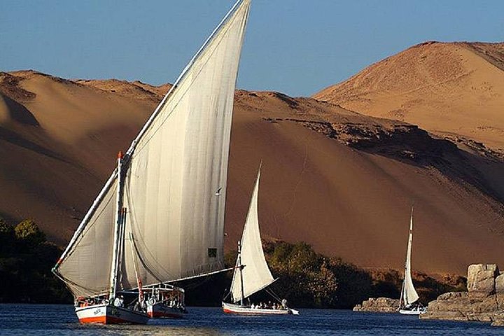 Overnight Trip to Luxor From Safaga - Image 1