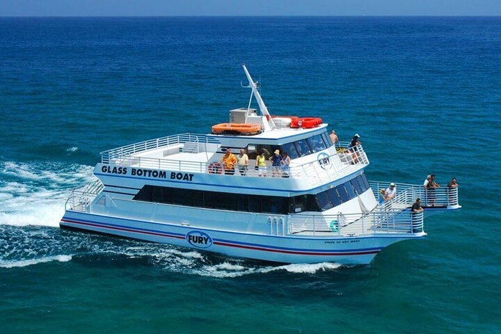Private 3 Hour Glass Bottom Boat Trip and Snorkeling in Hurghada - Image 1