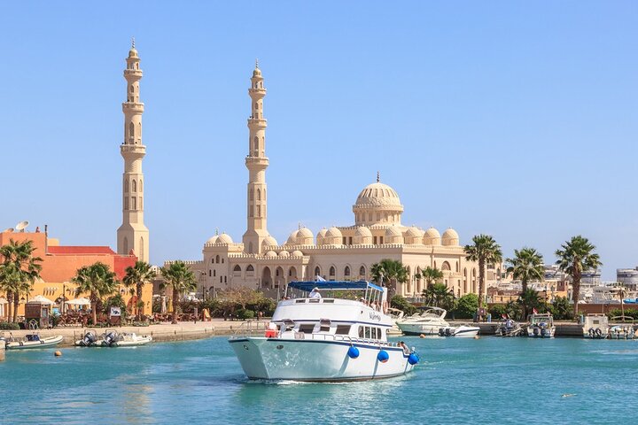 Private City Tour Hurghada from Safaga With transfer - Image 5