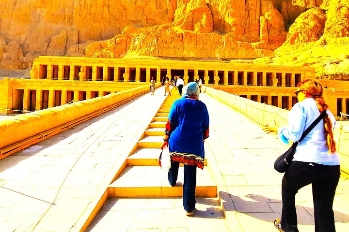 Private Historical Tour in Luxor with Lunch  - Image 5